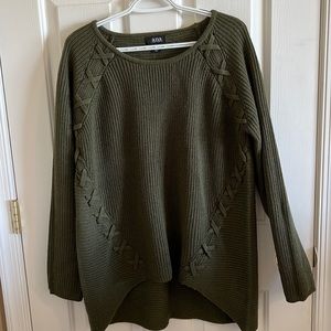 Size L petite ana green sweater